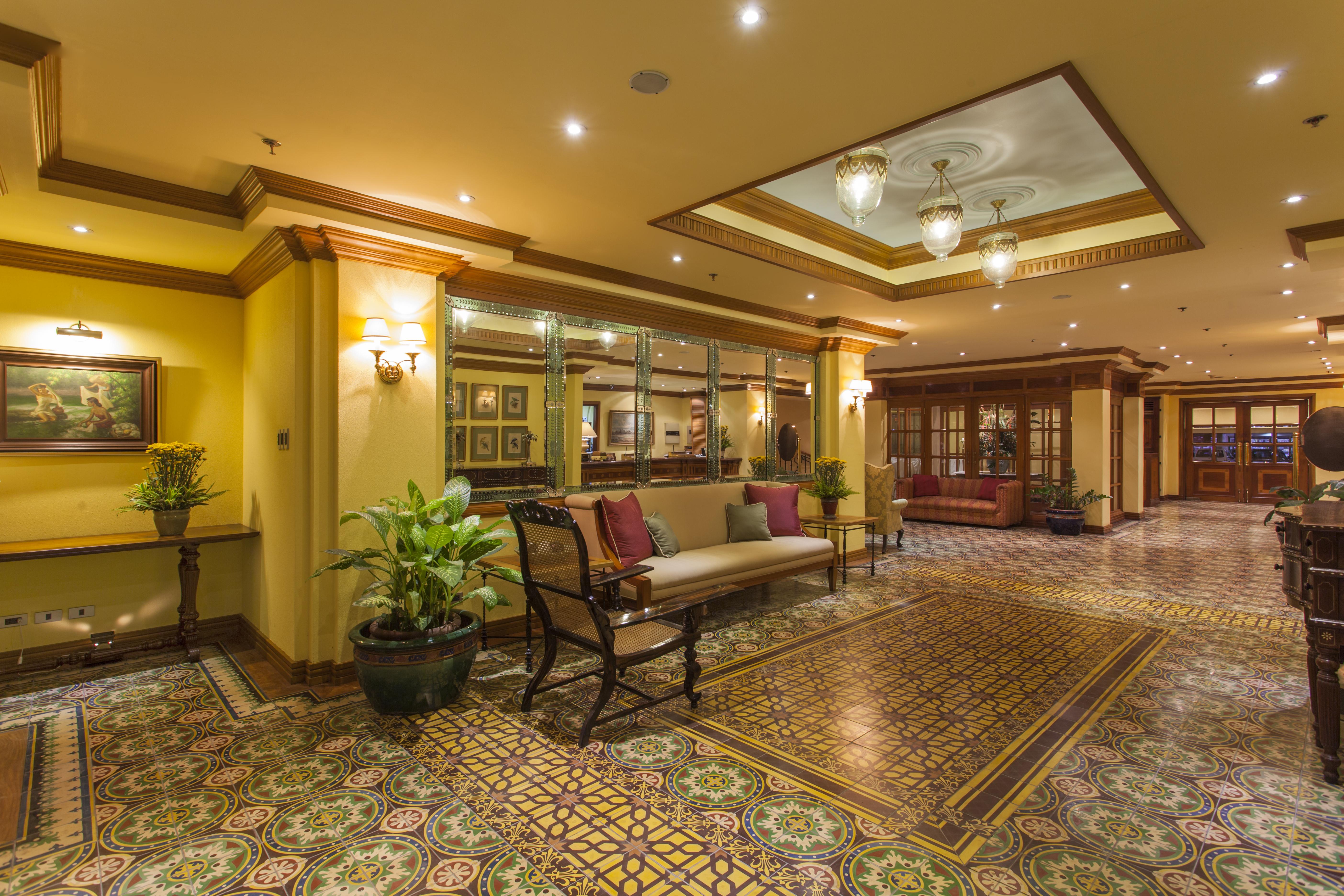 Herald Suites Makati City Exterior photo